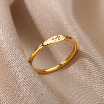 Gold-plated signet ring engraved with 888